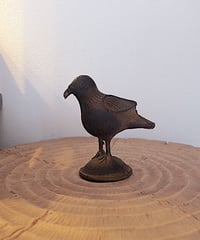 鳩のオブジェ