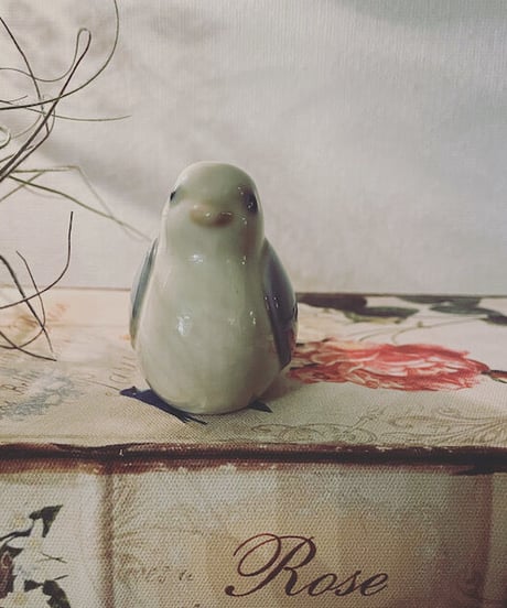 青い羽の小鳥