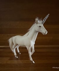 ホワイトユニコーン
