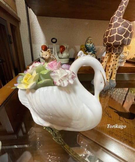 ROYAL DOULTON  / ロイヤルドルトン フラワースワン