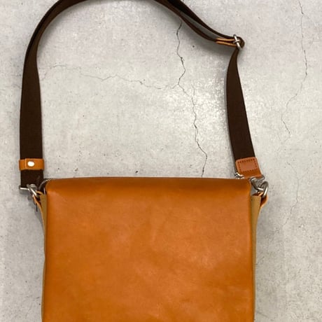 BAGGY PORT/バギーポート　YNM200 グローブレザーショルダーバッグ　#AC