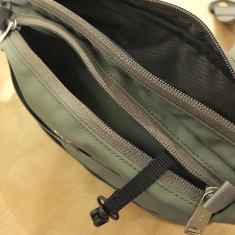 CIE/シー GRID3　032057　2WAYスリングバッグ