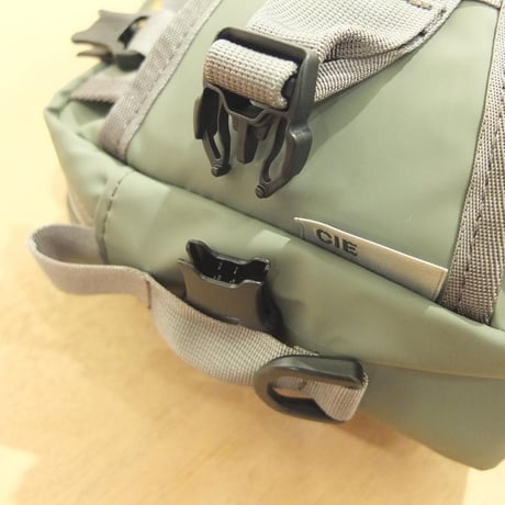 CIE/シー GRID3　032057　2WAYスリングバッグ