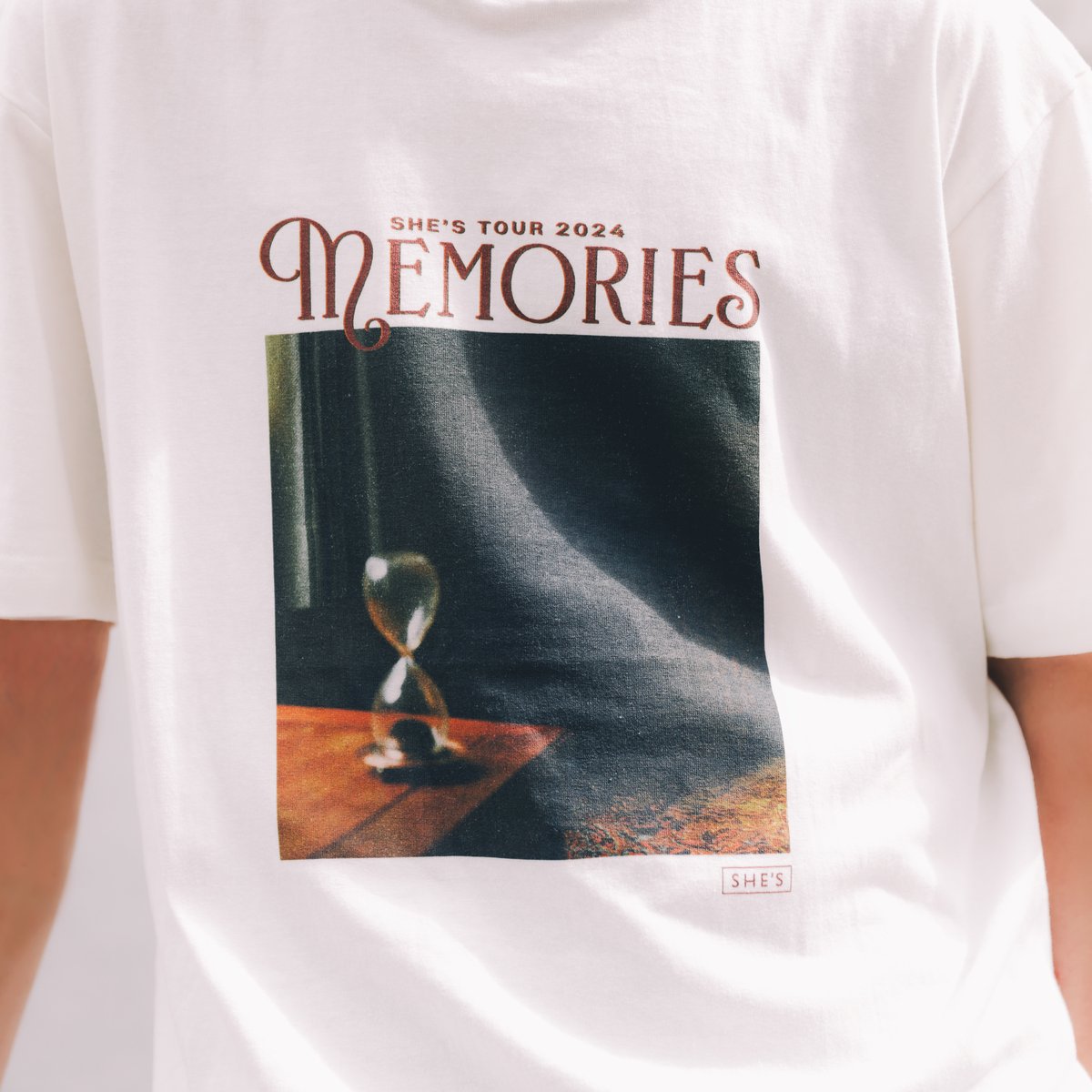 Memories Tシャツ(ホワイト) | SHE'S ONLINE SHOP Memories Tシャツ(ホワイト) | SHE'S ONLINE SHOP