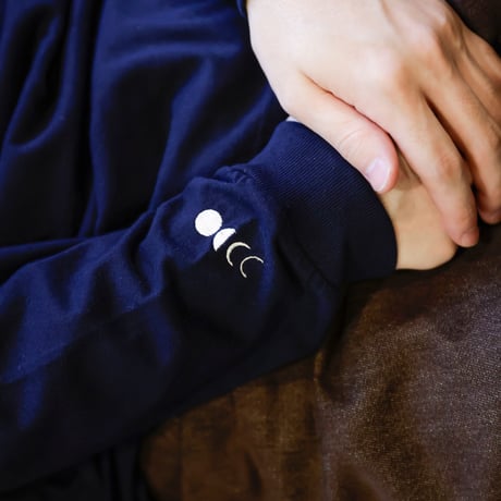 刺繍ロゴ ロングスリーブ(ネイビー)