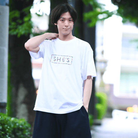 ロゴ Tシャツ（フラワー×ホワイト）