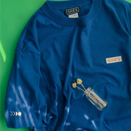 刺繍ロゴ Tシャツ（クラシックブルー）