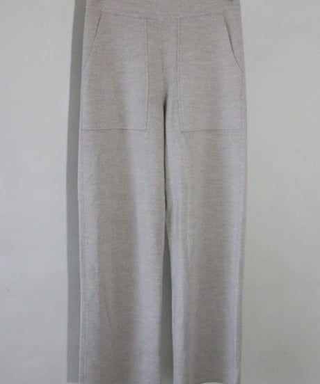championフーディ×ニットパンツコーデ（Champion・Spick ＆ Span）Set