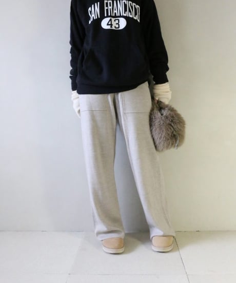 championフーディ×ニットパンツコーデ（Champion・Spick ＆ Span）Set