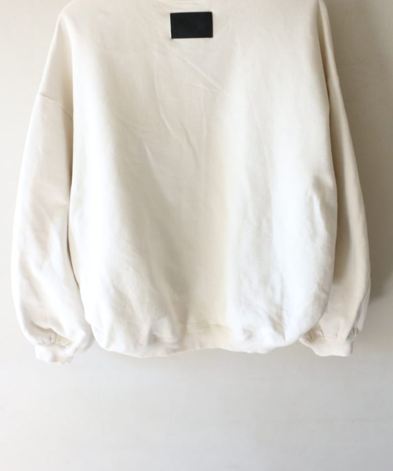 COGTHEBIGSMOKE パフスリーブスウェットコーデ（COGTHEBIGSMOKE・UN