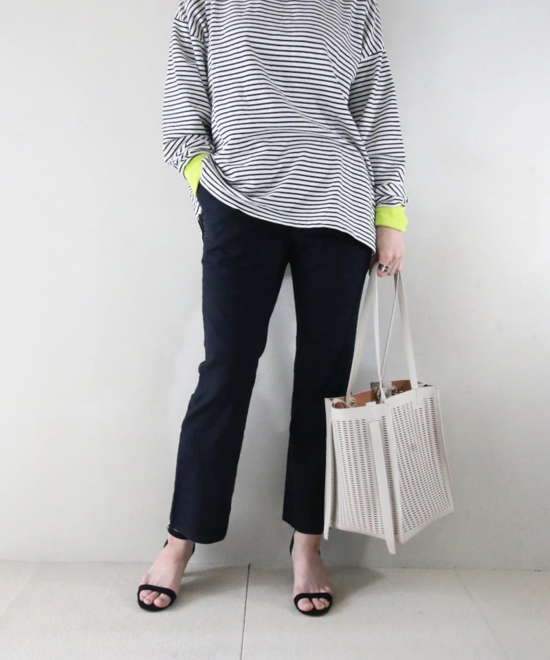 未使用級】FURLA シボ革レザーリュック メンズ 黒 内装カモフラ 未使用級】FURLA シボ革レザーリュック メンズ 黒 内装カモフラ
