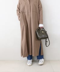 ノーカラー冬ワンピース（SACRA）