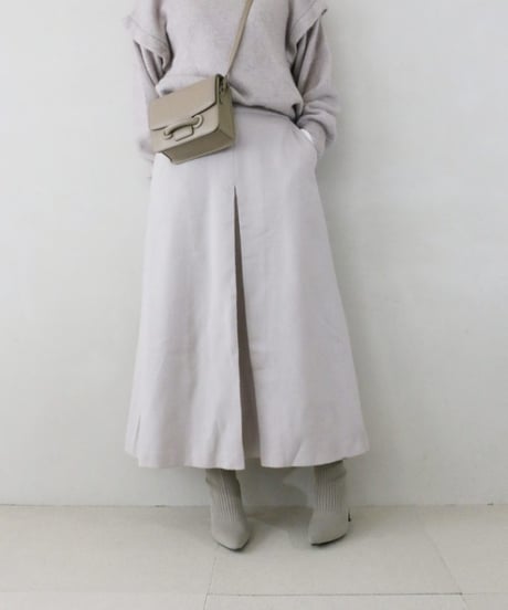 バック プリーツニットワントーンコーデ（CLANE・SLOBE IENA）・Set