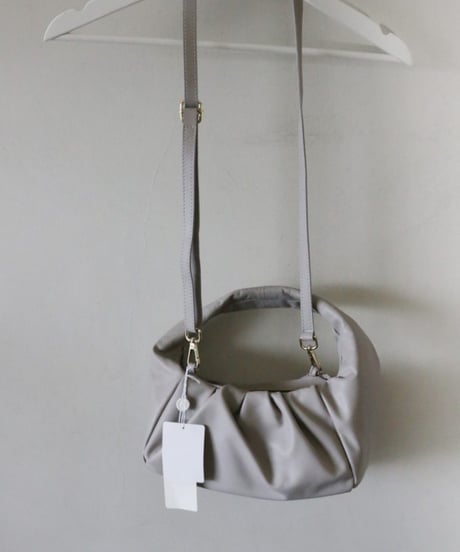 AULENTTI ハンドショルダーバッグ