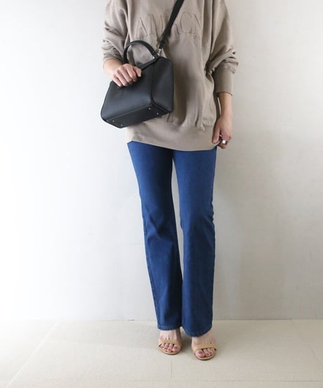 同色ロゴ刺繍スウェット Americana（単品￥6950）
