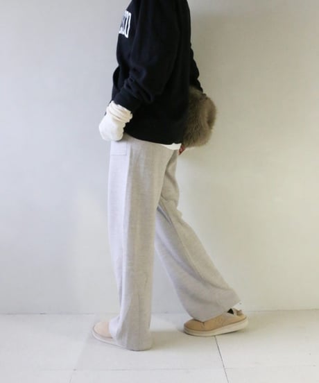 championフーディ×ニットパンツコーデ（Champion・Spick ＆ Span）Set