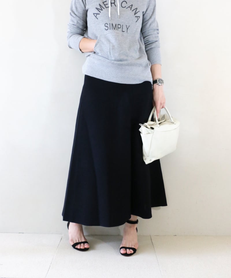 Americana フーディ×L'Appartementフレアスカートコーデ | FITTIN