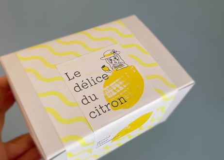 Lemon cake box