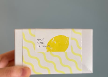 Lemon cake box