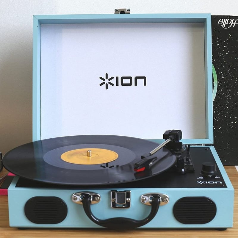 IONレコードプレイヤー 製品情報：Vinyl Motion Air：ION AUDIO
