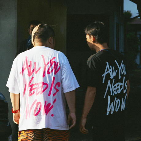 Logo×ALL YOU NEED IS WOW. T-shirt（Pink）
