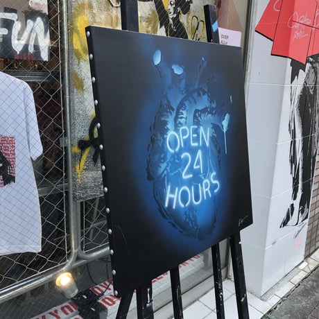 OPEN 24 HOURS﻿