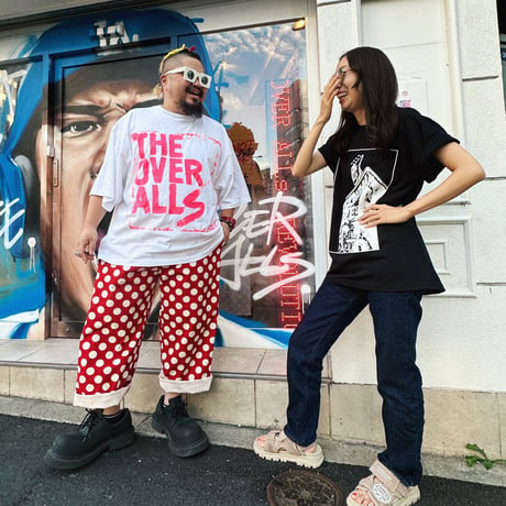 DON'T BE AFRAID TO HAVE FUN "MURAL" . T-shirt（BlackxWhite）