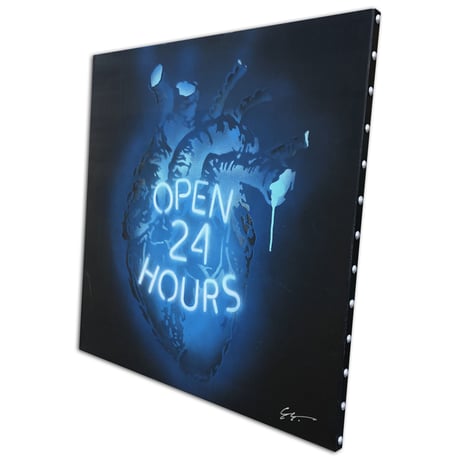 OPEN 24 HOURS﻿