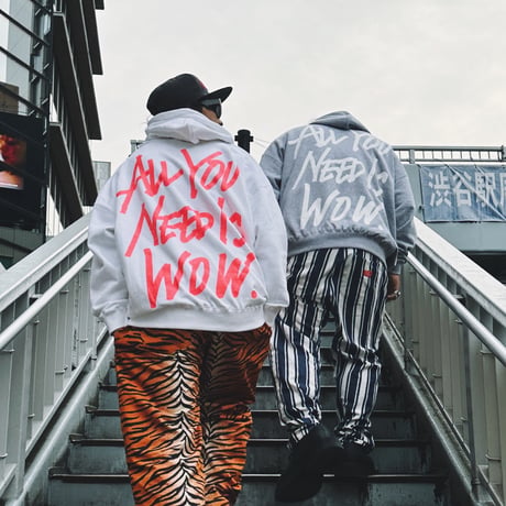Logo×ALL YOU NEED IS WOW. Pullover Hoodie（White×Pink）