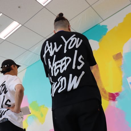 Logo×ALL YOU NEED IS WOW. T-shirt（Black）