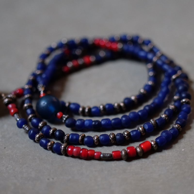 シェブロン玉とパシフィックビーズのネックレス | enn.okinawa