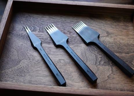 CATEGORY ヨーロッパ目打ち・菱目打ち | at Leather Works