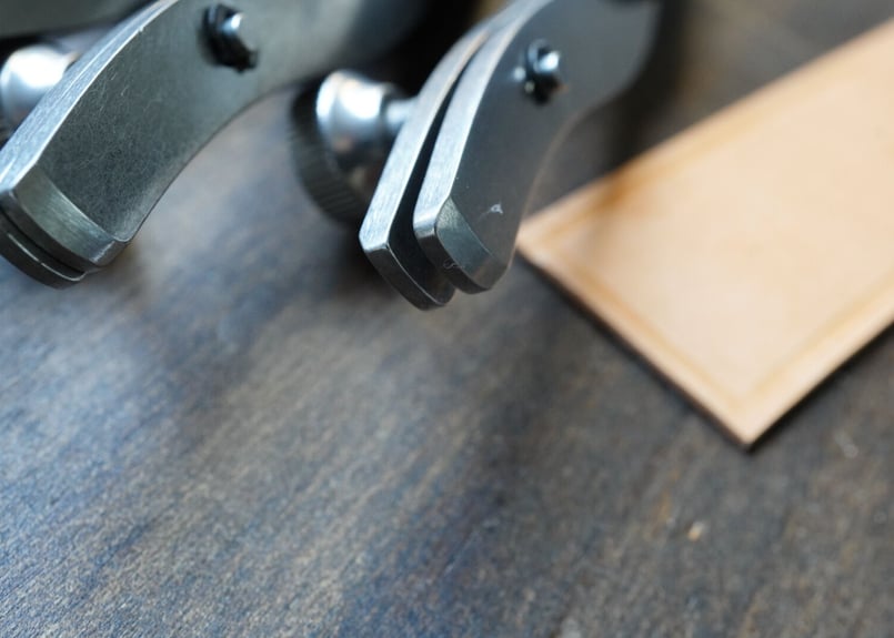ネネ　ウラシク　202 Nattools ワイドネジ捻 | at Leather Works レザークラフトツール