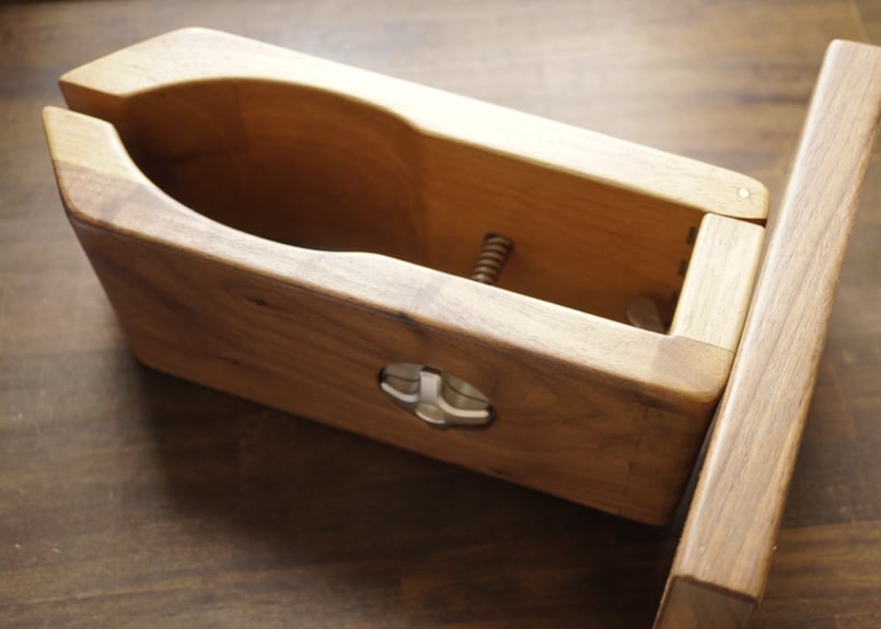 ベティー テーブル ラス1となりました 値下げしときました。 ベティー