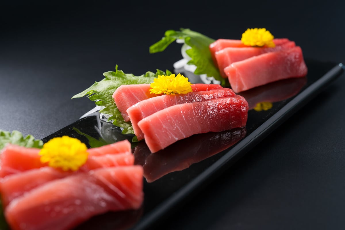 塩筋子2k 本マグロ1柵 もも 塩筋子2k 本マグロ1柵