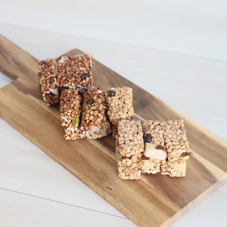 【ラマリー】 グルテンフリーお菓子もち大麦抹茶＆ココアパウンドカップケーキ（小）と大麦シリアルバーの詰め合わせ※クール便