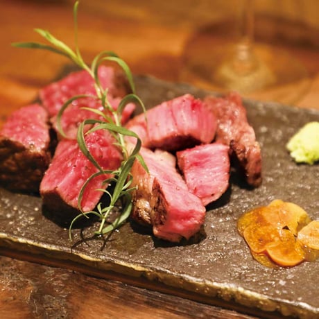 KELLY「たのしい酒場」特集（2025年1月号）