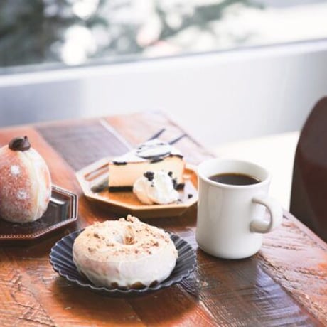 KELLY「みんなの推しカフェ」特集（2023年7月号）