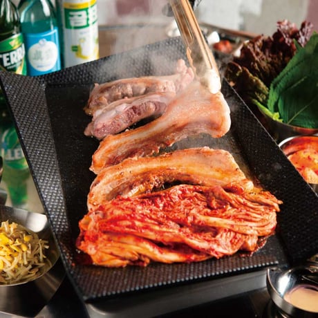 KELLY「たのしい酒場」特集（2025年1月号）