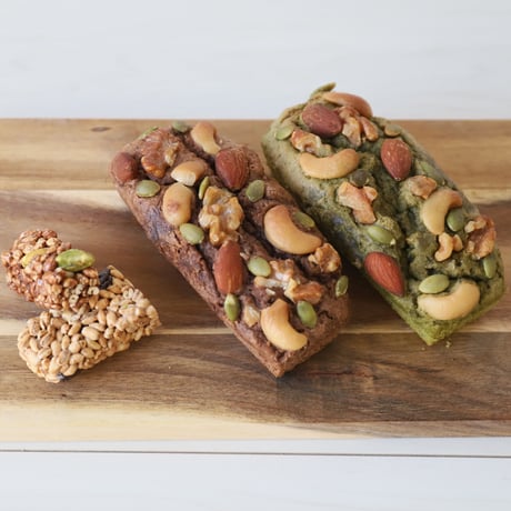 【ラマリー】 グルテンフリーお菓子もち大麦抹茶＆ココアパウンドカップケーキ（小）と大麦シリアルバーの詰め合わせ※クール便