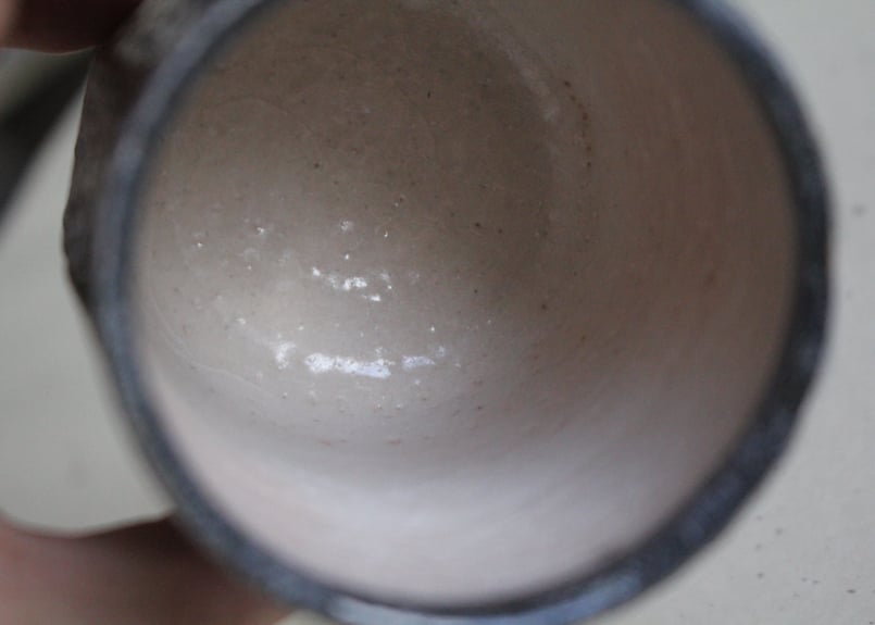 新美吉昭 志野 盃 ぐい呑み 共箱 酒器 新美吉昭 志野 盃 ぐい呑み 共箱 酒器 - メルカリ