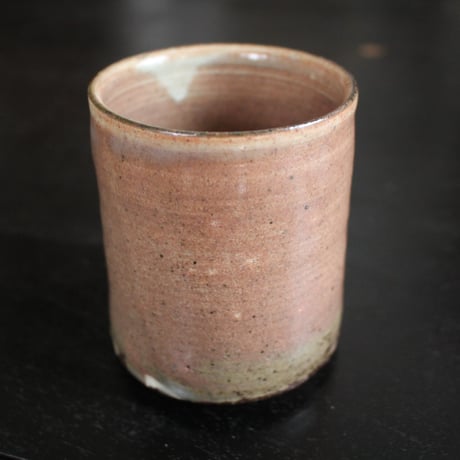 新美吉昭 志野 盃 ぐい呑み 共箱 酒器 新美吉昭 | STORES