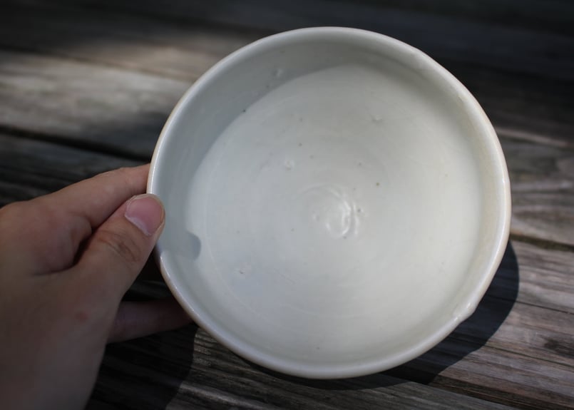 陶芸作家　光藤佐さん　たわみ赤絵鉢　白磁 光藤佐 白磁赤絵茶碗 2 | online shop ゆすらや