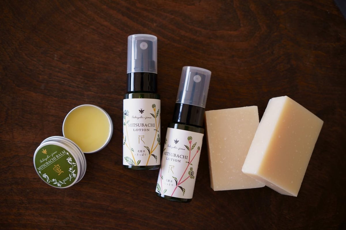 Apple - ★みつばちの桃園★ 桃畑の蜂蜜300g2本セット・愛知県小牧市産100％｛300X2