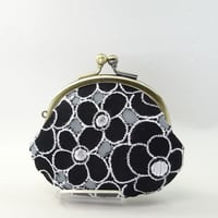 2.6寸丸小銭入れ　花かさね　黒×グレー色