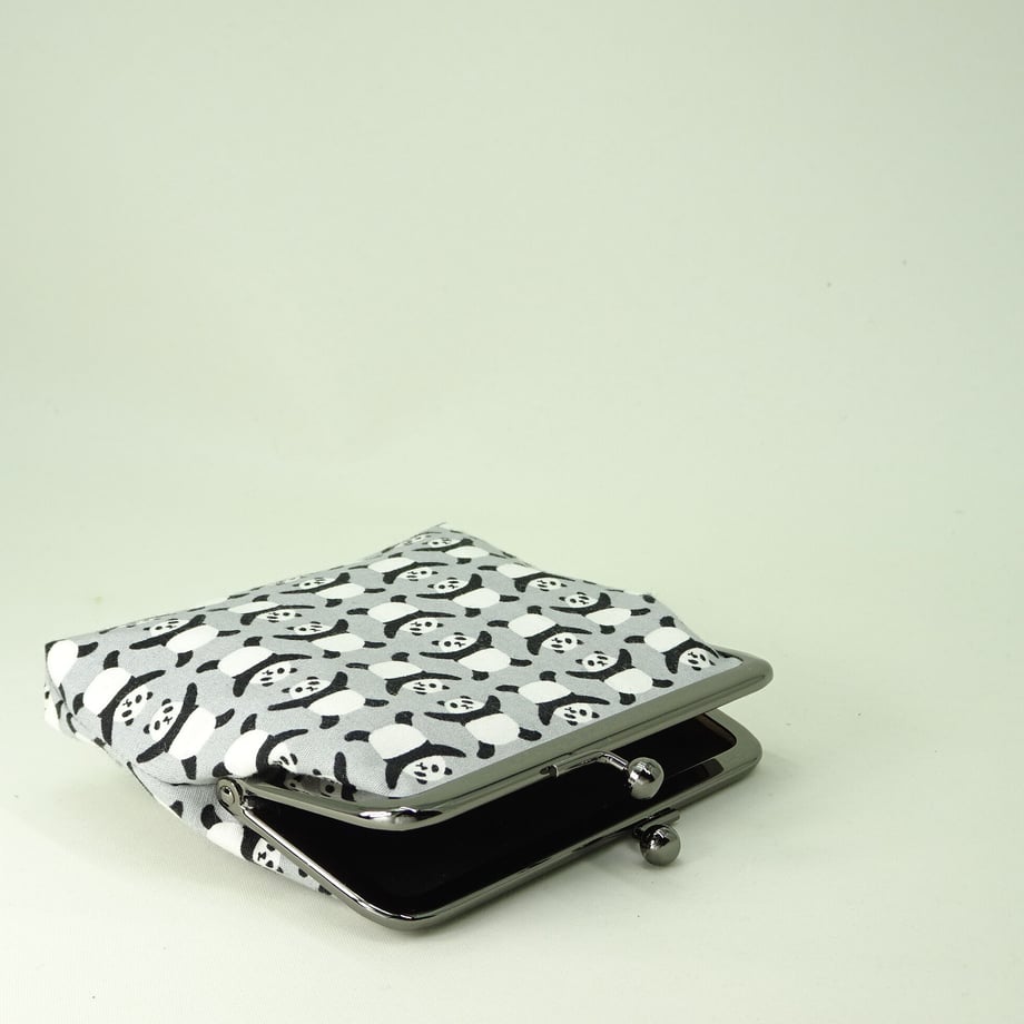 60dc70d0ec87711d76fdd17a