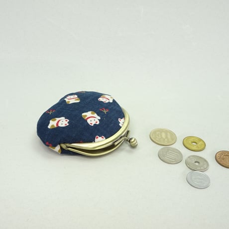 2.6寸丸小銭入れ　まねきねこ　紺抜染　※口金AG（丸玉）