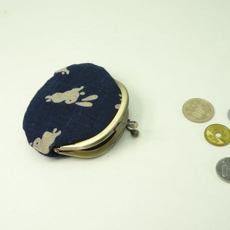 2.6寸丸小銭入れ　うさぎ　紺抜染　こけし玉