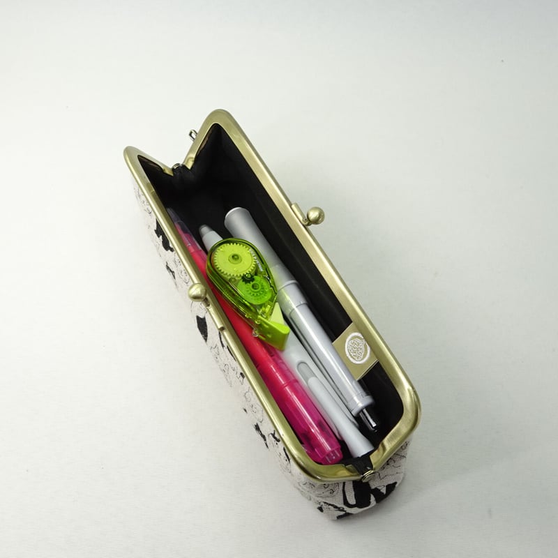 ごまねこページ ねこに転生したおじさん×WEGOコラボステッカー – WEGO ONLINE STORE