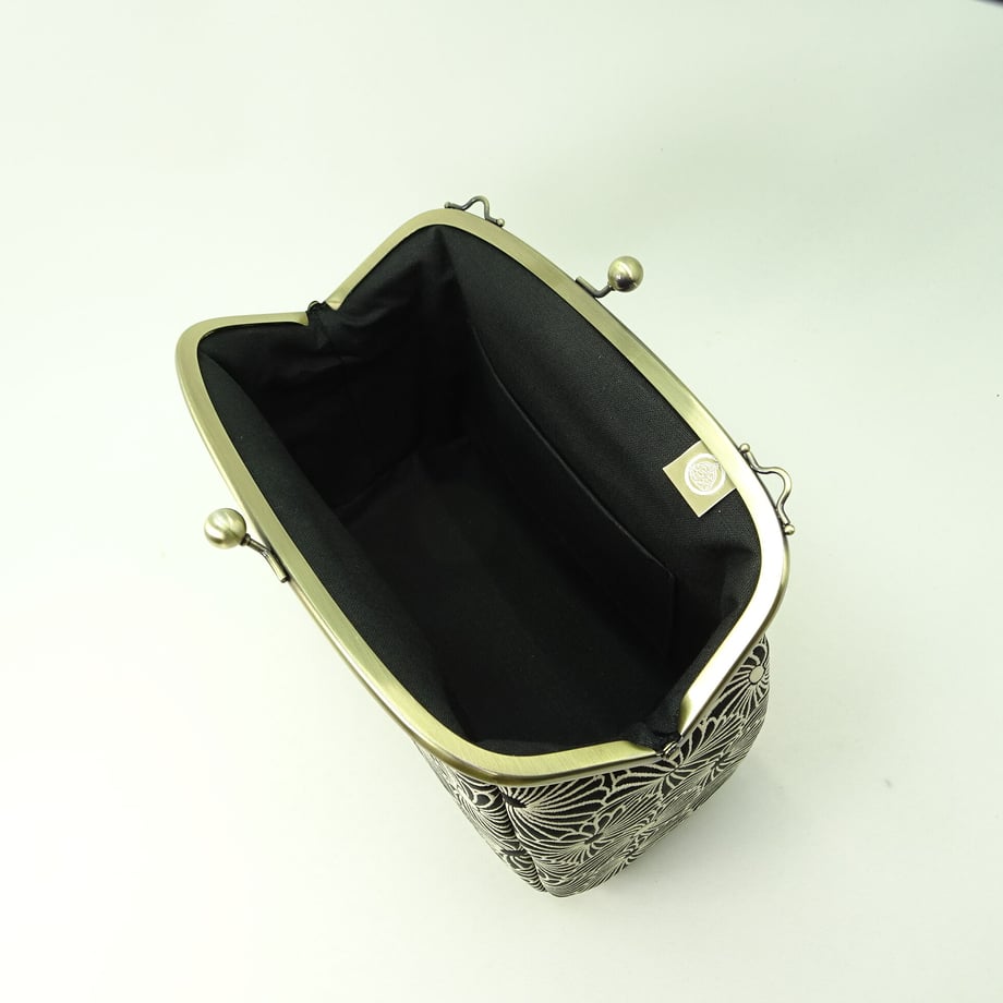 5f0987bbdf62a960b47cc2ad